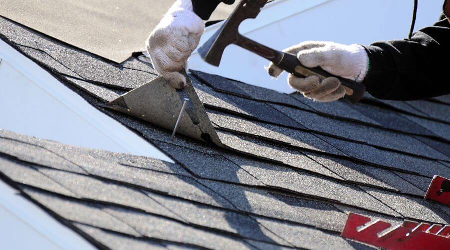 Professional gutter cleaning in Randall, IA